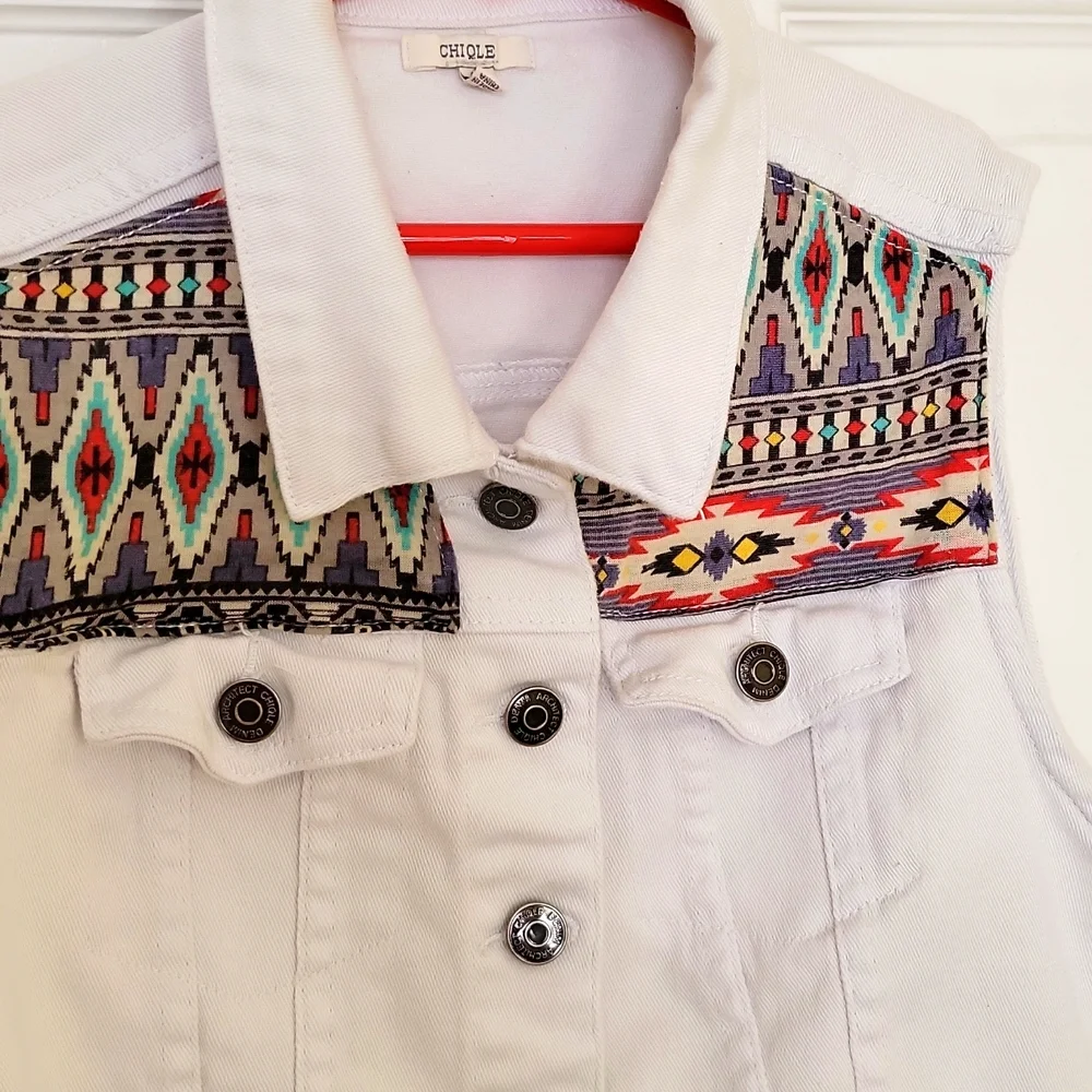 ChiQle Girls White Denim Vest Patched Button Down Collared Size Medium 7/8
